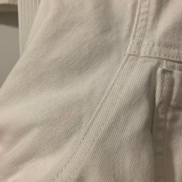 Izod White Denim Jacket - Picture 9 of 10